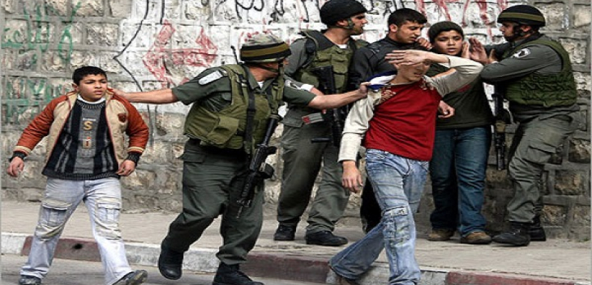 الفلسطينيون يتهمون اسرائيل باحتجاز اربعة اطفال فلسطينيين