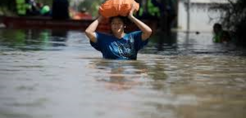 26 قتيلاً حصيلة ضحايا فيضانات فيتنام