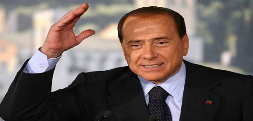 بيرلسكوني يدعو الرئيس الإيطالي لإعلان أزمة حكومية
