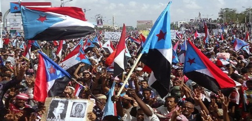 الآلاف يتظاهرون في جنوب اليمن للمطالبة بالاستقلال