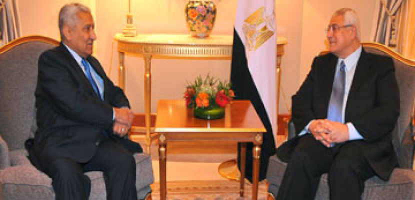 رئيس وزراء الاردن يؤكد لـ”منصور” دعمه بلاده الكامل لمصر