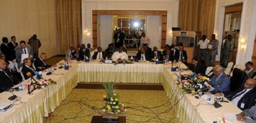 وزراء مياه مصر والسودان وإثيوبيا يستأنفون اجتماعاتهم بالخرطوم