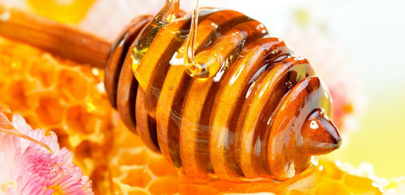 ملعقة عسل قبل النوم تساعد في إنقاص الوزن