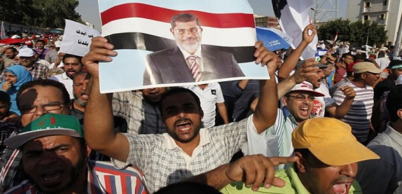 اشتباكات بين الأهالى وأنصار مرسي والإخوان بالمحلة