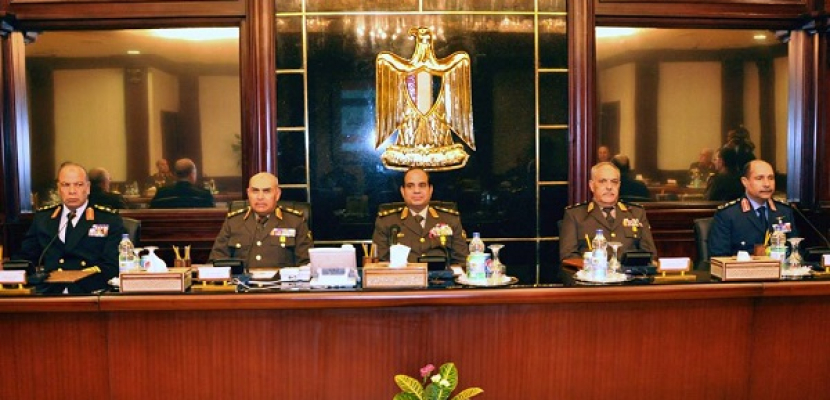 المجلس الأعلى للقوات المسلحة يجتمع برئاسة السيسي لمناقشة إجراءات تأمين الاستفتاء