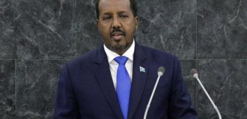 رئيس الصومال يريد تمديد الرفع المؤقت لحظر السلاح