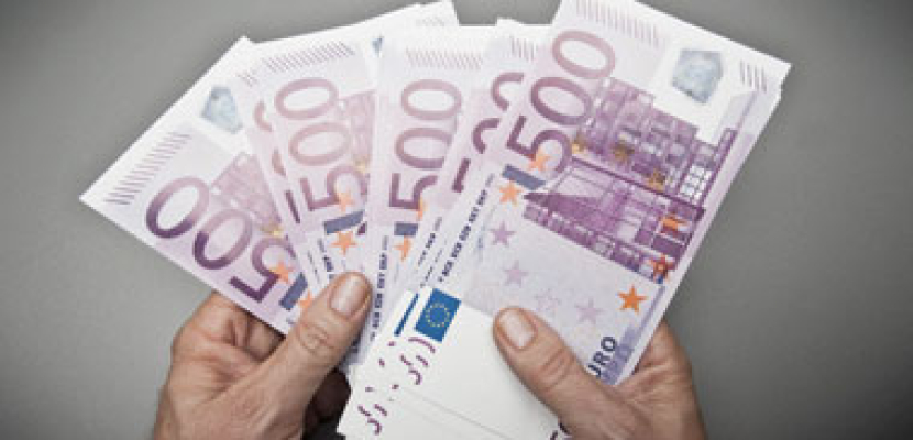 اليورو يقفز لأعلى مستوى فى 6 أسابيع أمام الدولار