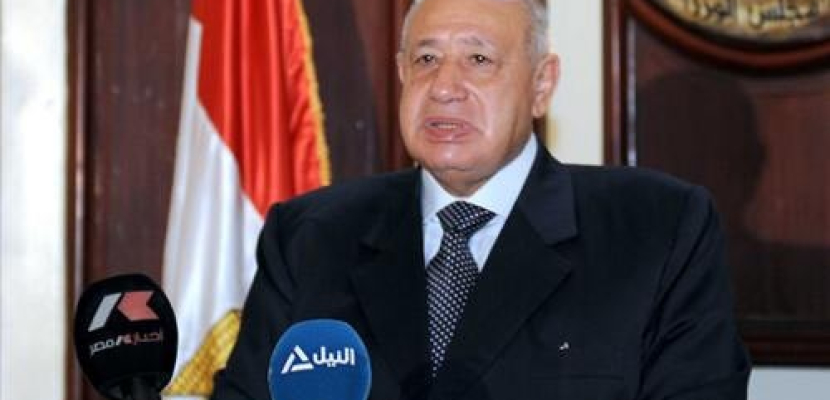 أبوشادي : السلع التموينية «أمن قومي»