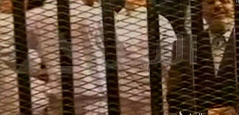 المحكمة تقضي بعدم اختصاصها بنظر دعوى تتهم مرسي بالنصب