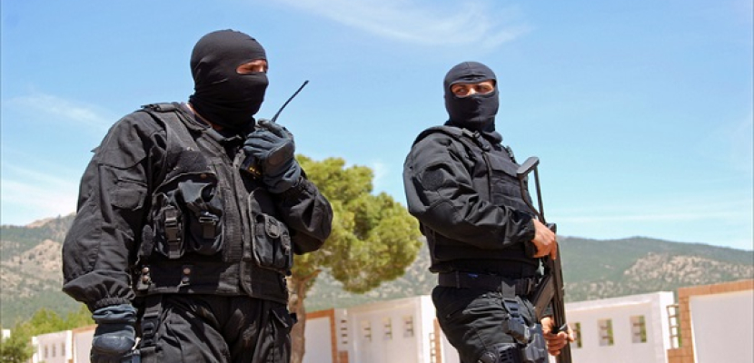 مقتل 7 من قوات الجيش والأمن في تفجير قنبلة بالجزائر