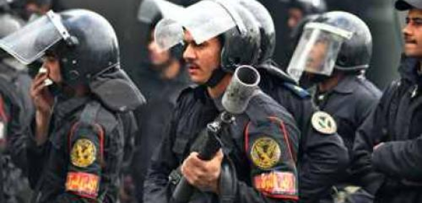 اشتباكات بين أنصار مرسي ومؤيدي «السيسي» أمام أكاديمية الشرطة