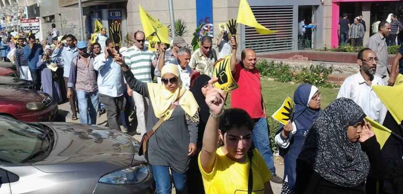 اشتباكات بين الأمن وأنصار الإخوان في عدة مناطق بالقاهرة والجيزة