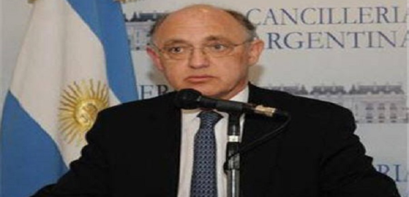 وزير خارجية الأرجنتين : زئير الأسد البريطاني لم يعد يخيف أحدا الآن