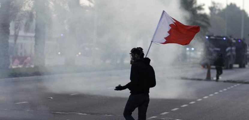 النظام والمعارضة في البحرين يتبادلان الاتهامات بالتورط في العنف