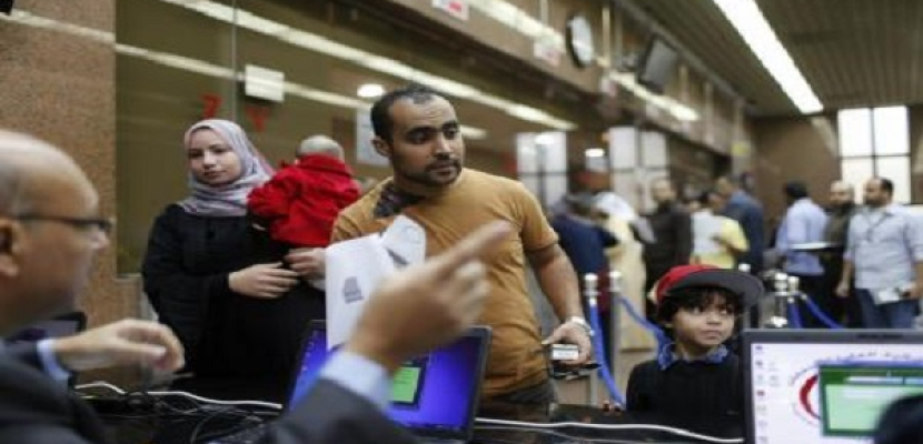 لليوم الثالث.. المصريون بالخارج يواصلون التصويت في الاستفتاء على الدستور