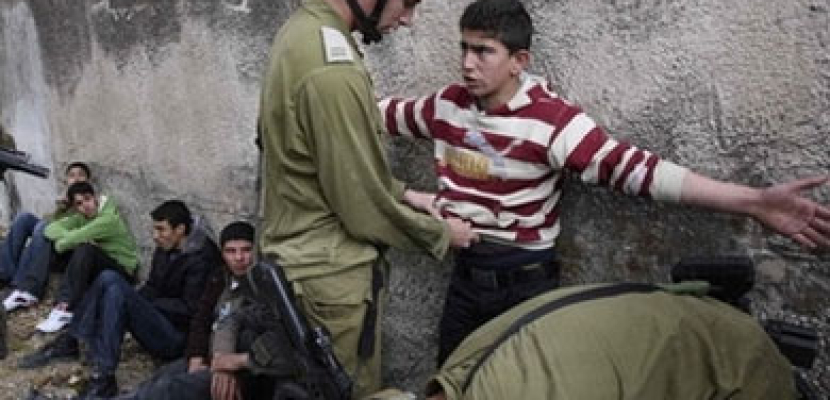 حقوقيون: إسرائيل تعذب أطفالا فلسطينيين.. وتحاكمهم عسكريا