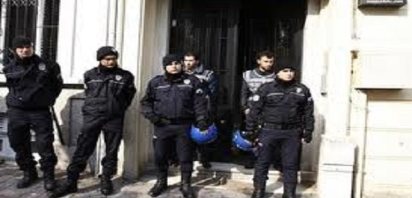 إقالة ونقل 470 من أفراد الشرطة في تركيا