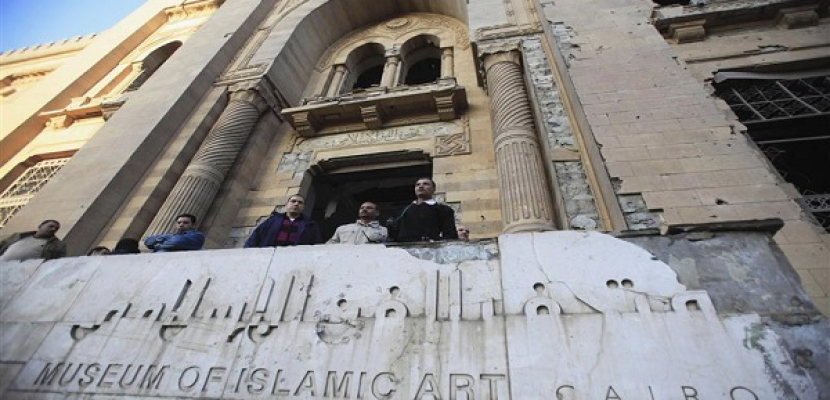 وزير الآثار: التفجير الانتحاري دمر معظم محتويات المتحف الإسلامي بالقاهرة