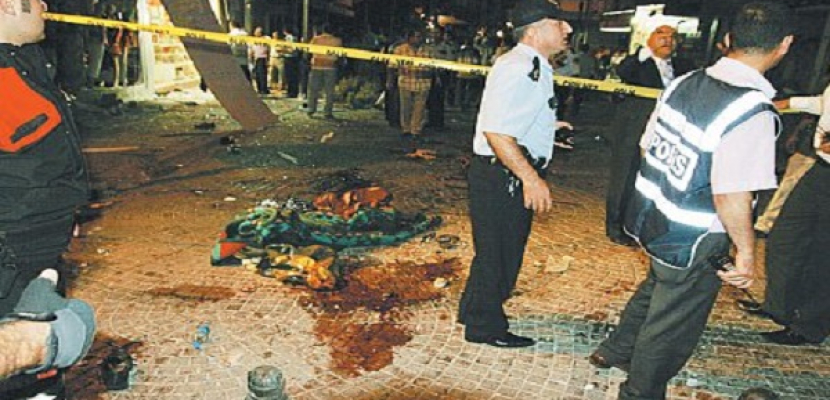 اعتقال 3 من تنظيم القاعدة بتركيا وانفجار قنبلتين باسطنبول