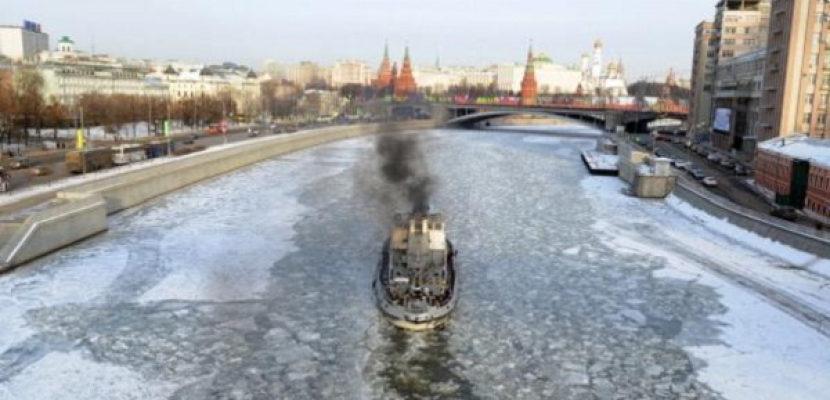 تجمد نهر موسكو في روسيا