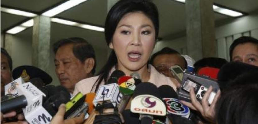 رئيسة وزراء تايلاند تغادر بانكوك