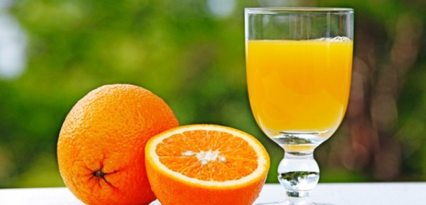 عصير البرتقال يقى من حصوات الكلى