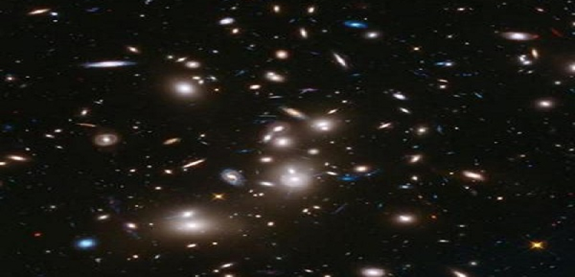 اكتشاف مجرة بعيدة تعود للسنوات الأولى لنشأة الكون