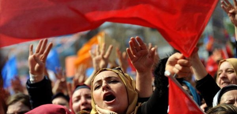 استقالة 4000 عضو من الحزب الحاكم بتركيا قبل الانتخابات بساعات