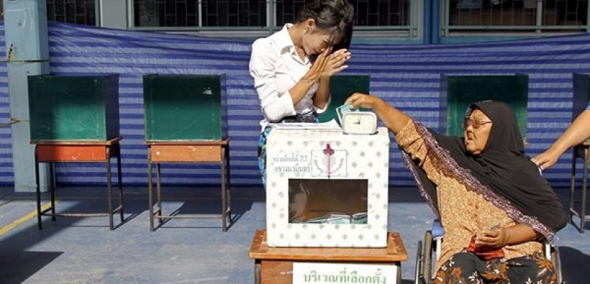 التايلانديون يدلون بأصواتهم لاختيار نصف أعضاء مجلس الشيوخ