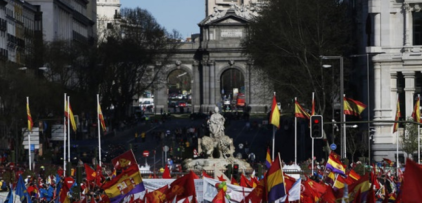 إصابة أكثر من 100 شخص في احتجاجات بالعاصمة الأسانية مدريد
