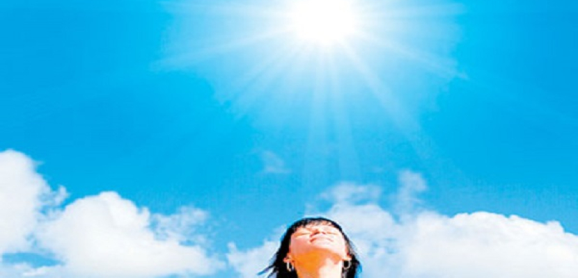 دراسة : أشعة الشمس تقي من خطر الإصابة بأزمات قلبية