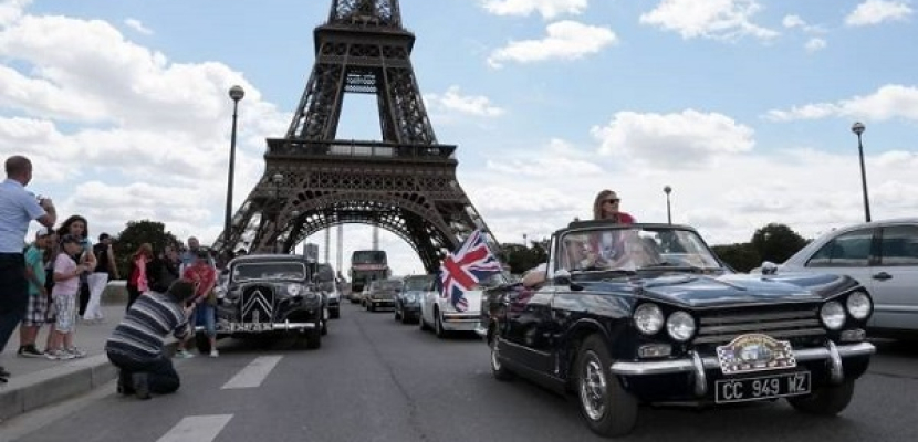 قيود على التنقل بالسيارات في باريس لمكافحة التلوث