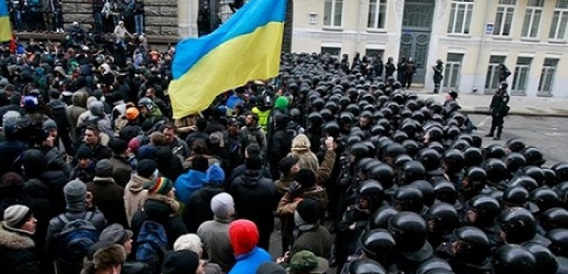 أوكرانيا تصر على وجود مراقبين دوليين في استفتاء القرم