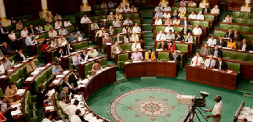 ثوار ليبيا يعلنون حالة النفير ويوصون بنقل جلسات البرلمان للزليتن