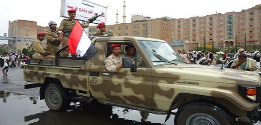 قائد عسكري يمني:القوات الحكومية تسيطر على المواقع التي حررتها غرب تعز