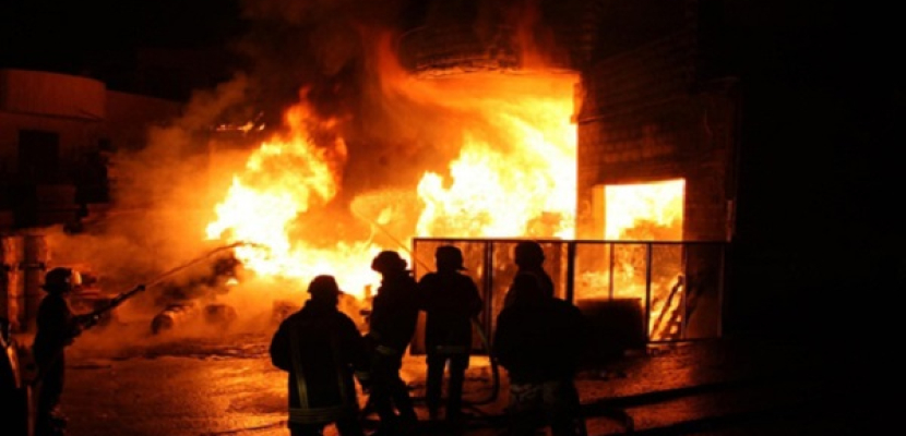 5 إصابات في حريق بمصنع في العاشر من  رمضان