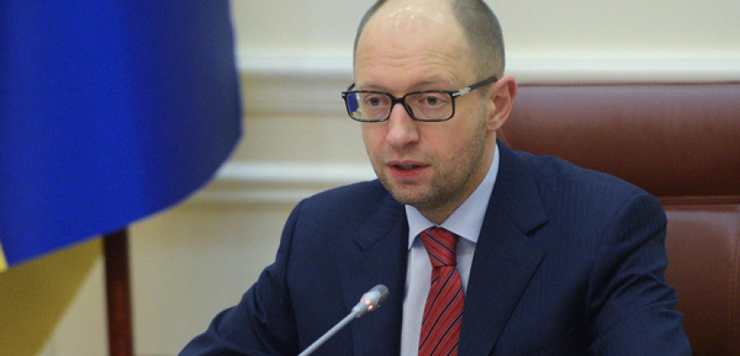 رئيس الوزراء الأوكراني يعلن استقالته بعد حل الائتلاف البرلماني