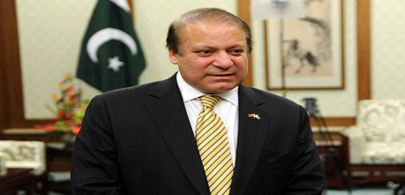 رئيس وزراء باكستان يرأس جلسة مشتركة لمجلسي البرلمان وسط تتفاقم الأزمة