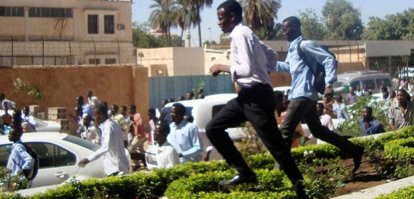 عشرة جرحى على الاقل وخسائر جسيمة خلال مظاهرات طلابية في النيجر