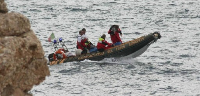 العثور على 30 جثة في مركب للمهاجرين الأفارقة قبالة سواحل ايطاليا