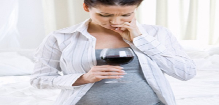 شرب الحامل الكحول يضعف المهارات الحركية لدى المولود