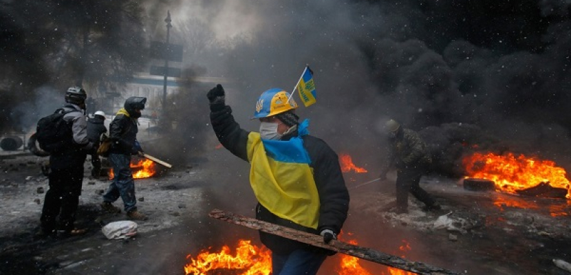 اندلاع معارك بين القوات الحكومية الأوكرانية والعناصر الانفصالية