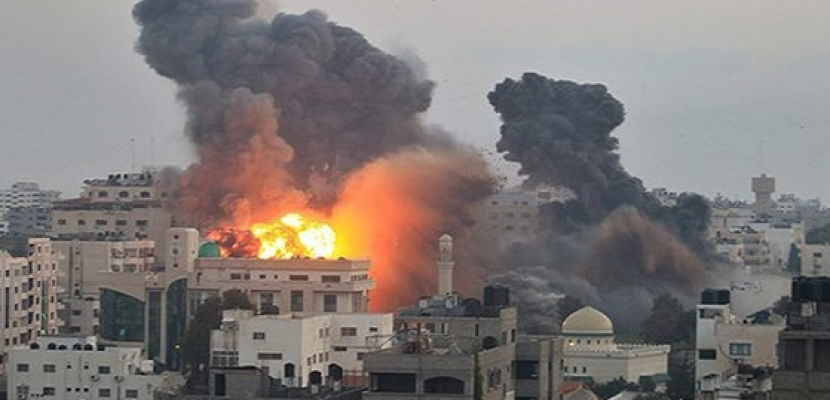 إصابة عشرات الفلسطينيين في قصف إسرائيلي مكثف لقطاع غزة