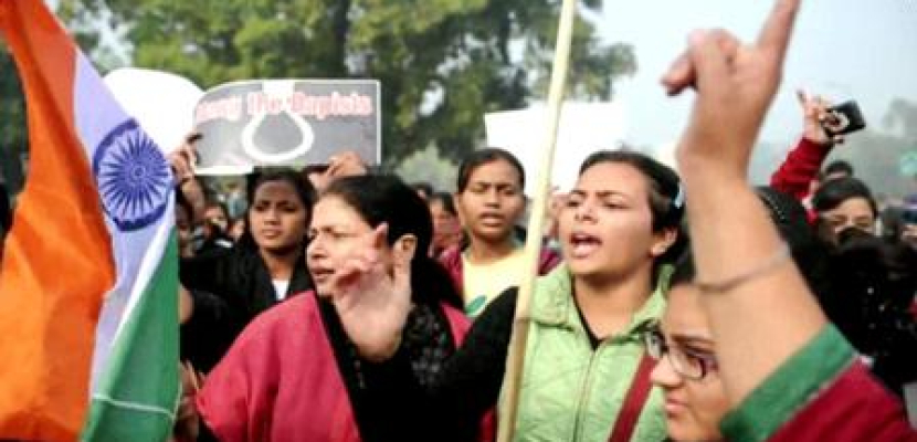 مظاهرات لسيدات الهند بالميادين احتجاجا على العنف الجنسي