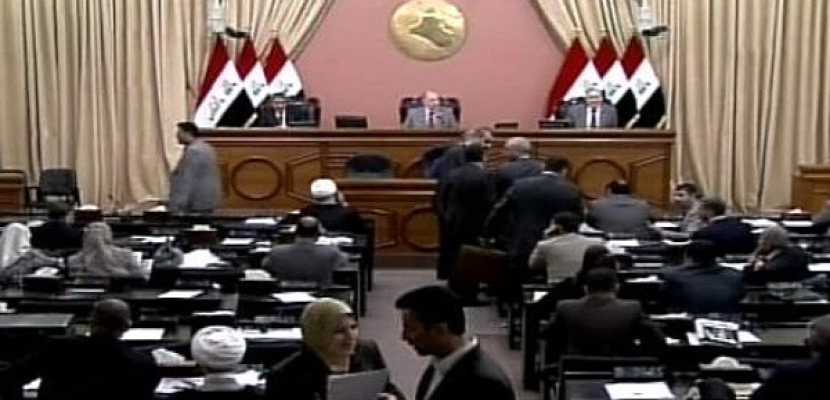البرلمان العراقي يناقش إقالة وزير الدفاع وقانون العفو العام