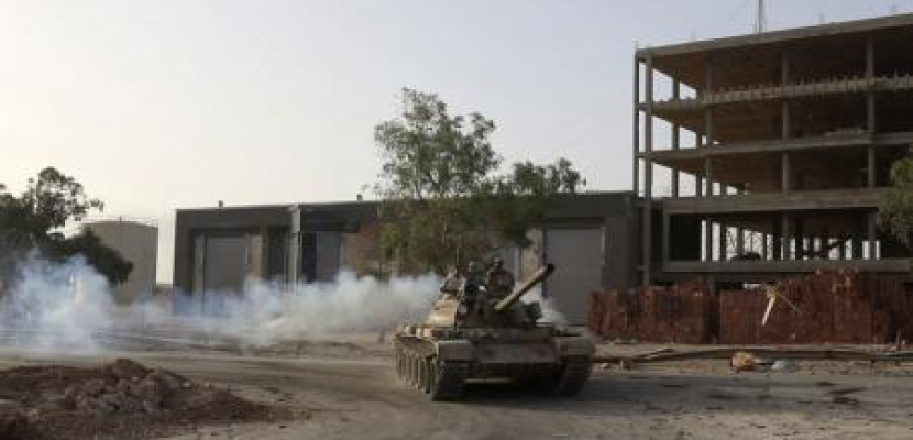11 قتيلا في بنغازي والجيش الليبي يدهم منازل للميليشيات المسلحة