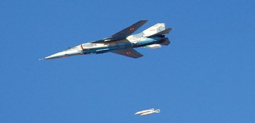 المرصد السوري : سقوط طائرة حربية سورية ومقتل طاقمها في حلب