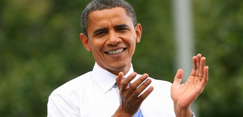 أوباما يدلى بصوته قبل انتخابات الكونجرس بيوم واحد لتشجيع الناخبين