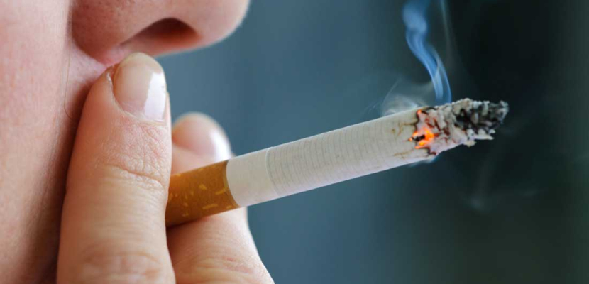 ديلى ميل: التدخين يزيد نسبة الإقبال على الانتحار