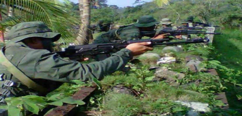 الحكومة الكولومبية ومقاتلو جيش التحرير يتخذون خطوات لإجراء محادثات سلام
